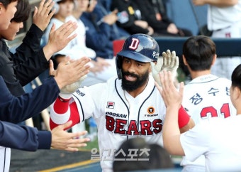[IS 잠실] '곽빈 3연승+허경민 쐐기포' 두산, KT전 싹쓸이로 8연승 질주...2위까지 0.5G 남았다