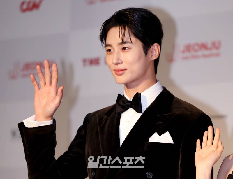 인천공항 사장, 변우석 과잉 경호 문제에 책임 물을 것 밝혀