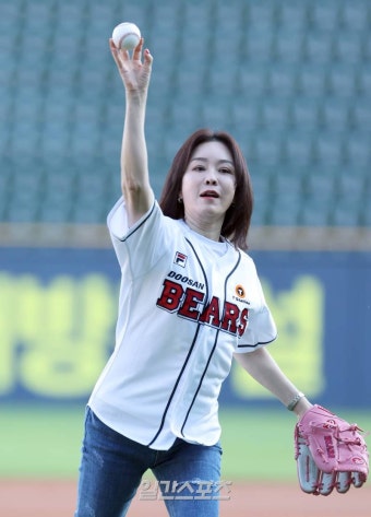 [포토] 김정난, 멋진 시구