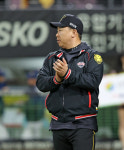 '시즌 NC전 6승 1패' 이범호 감독 