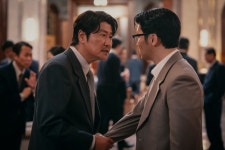 송강호, 이대로 멈추나…‘삼식이 삼촌’ 오늘(19일) 최종화 공개