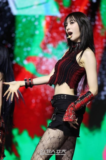 [포토] 하이키 리이나, '뜨거워지자' 무대
