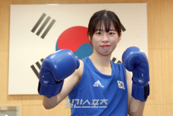 [별별 파리] ‘女 복싱 천재’로 통한 임애지 “색 상관없이 메달 보고 있어요”