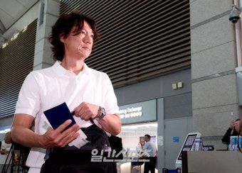 [포토]홍명보 감독의 첫 행보, 코치진 구성을 위한 유럽행