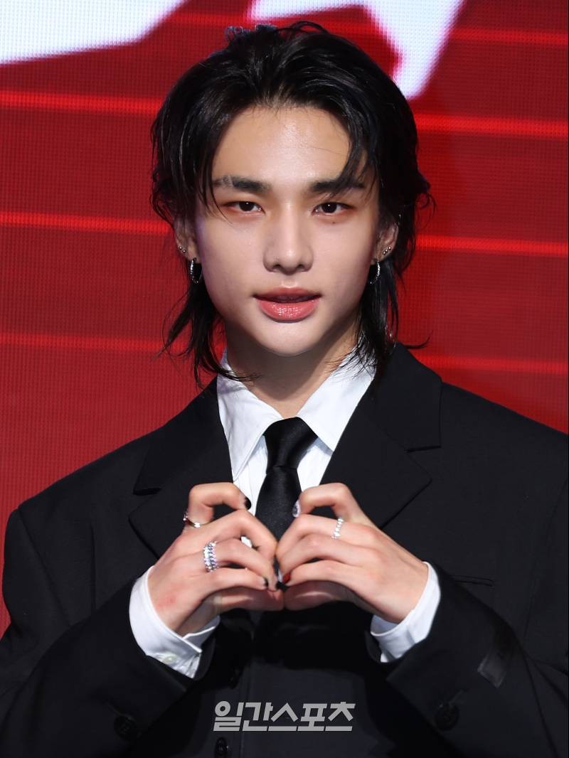 스트레이키즈, 업그레이드된 SKZ 표 힙합으로 새 앨범 합 선보여
