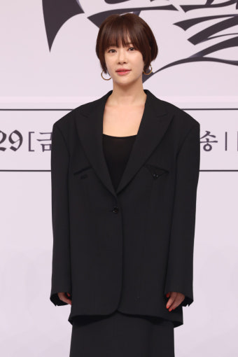 황정음 열애 상대… ‘7살 연하’ 국가대표 김종규로 알려져 [종합]