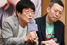 ‘라디오만 47년’ 김창완, ‘저녁바람’으로 4개월만에  DJ 복귀 [종합]