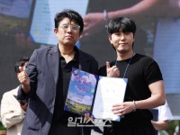 [포토] 꿀탱탱, 2024 크리에이터 어워즈 게임 부문 대상