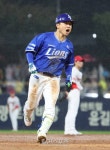 [포토] 김헌곤, 짜릿한 솔로포