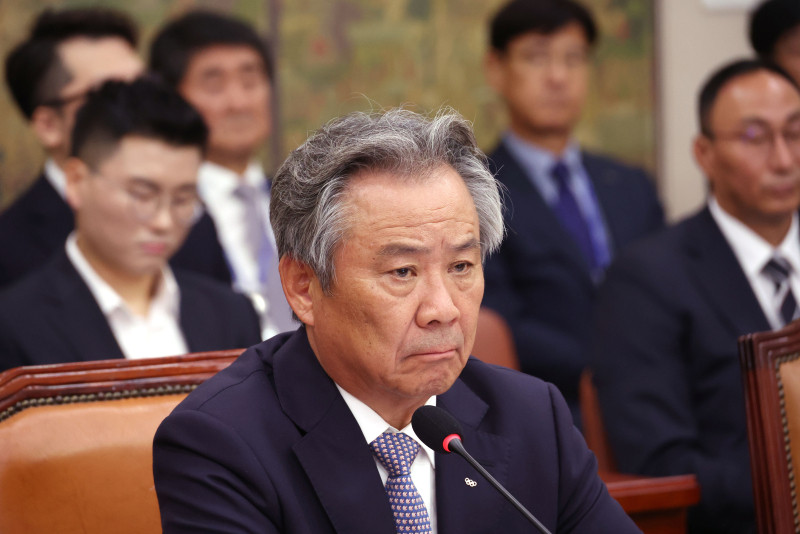 이기흥 회장, 직무 정지에 항의하는 체육계 노조 시위 계속될 듯