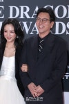 [포토] 김태용 감독, 탕웨이 옆에서 터뜨리는 함박웃음