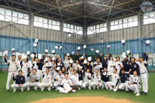 두산 베어스, 2025년 스프링캠프 마무리...캠프 MVP 투 로그, 타 김민석