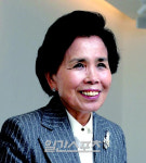 이미자 “노래한 지 66주년... 가장 행복한 오늘”