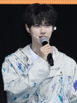 [포토] 인사말 하는 클로즈 유어 아이즈 김성민