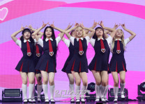 [포토] 유니스, 중독성 넘치는 스위시
