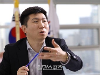 유승민 체육회장 “나는 체육인 출신…선수가 힘들다고 환경 탓 할 수 없어” [IS인터뷰]