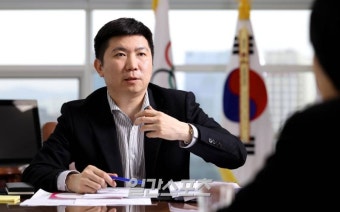 유승민 체육회장 “나는 체육인 출신…선수가 힘들다고 환경 탓 할 수 없어” [IS인터뷰]