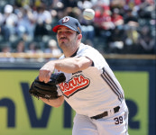 로그 7이닝 1실점+강승호 3타점 두산 위닝시리즈, LG 2위 추락 위기 [IS 잠실]