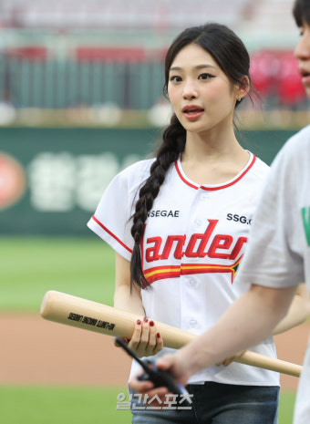 [포토] '베이비돈크라이' 베니, 시타하러 왔어요