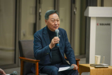 작가의집BYTALKINCOFFEE토크인커피 | BYN블랙야크그룹 강태선 회장, ‘세상은 문밖에 있다’ 출간 기념 북토크 성료