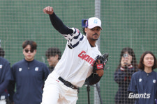 '자이언츠 선배' 펠릭스 호세에게 걸려온 전화...로드리게스 