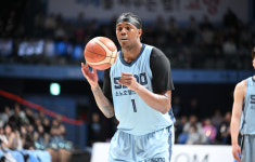 종료 0.8초 전 기적의 자유투 3개 진격의 5위 소노, 시즌 9연승+홈 10연승 질주