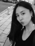 ‘임신’ 진아름, 흑백 뚫는 아우라…남궁민도 ‘좋아요’ [IS하이컷]