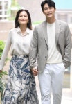 뮤지컬 배우 김선영 부친상... 남편 김우형과 슬픔 속 빈소 지켜