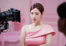 ‘최태준’ 박신혜, 둘째 출산 앞둔 드레스 자태…‘D라인 실종’ [IS하이컷]