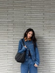 설현, 브라운 카라 얹은 '청청 셋업'…가을 햇살 머금은 청순 아우라 [IS하이컷]