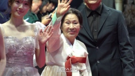 김혜자, ‘여전히 찬란하게’ 무대인사 당일 취소…“부득이한 사정” [공식]