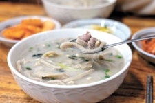 “칼국수 한 그릇에 8000원”…밀 가격 오르자 치솟는 외식 물가