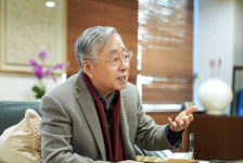 1000원짜리 팔아 매출 3조, ‘다이소 신화’ 박정부 회장의 영업비밀