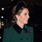 “토마토 김희선 머리띠가 돌아왔다”…샤넬·프라다 명품 헤어밴드로 [민지의 쇼핑백]