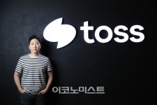 걸음마 떼는 토스페이, ‘데이터·오프라인·MZ세대’ 안고 달려간다[이코노 인터뷰]
