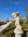베일 벗은 왕길역 로열파크씨티…유럽 정원을 옮겨놨네[가봤어요]