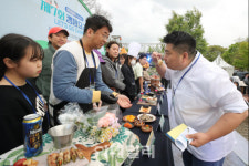 요리왕 이원일 셰프, 캠핑 요리의 왕 가린다 [2024 캠핑요리축제]