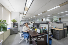 “최고의 리더는 모두가 편하게 생각하는 사람”[CEO의 방]