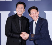 득남 '정우성', 이정재와 공동매입 '청담동 건물' 170억 올랐다