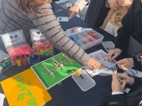 “병뚜껑이 작품으로, 페달이 전기로”…광화문서 본 ‘생활 속 ESG’ [가봤어요]