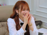1타 강사의 품격…지식인 노출 사태에 이지영은 미담 발굴