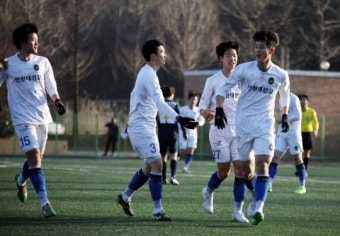 [금석배] ‘박형민 멀티골’ 인천 대건고, 여의도고에 2-0 완승…임중용 감독 첫 승