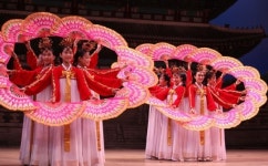 [CULTURE] 태극기를 세계로! 지구촌 누빈 ‘꼬마 애국자’