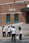 [이 사람] 25분 만에 귀순해 10년 만에 박사모 쓰다