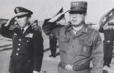 [김충립 前 수경사 보안반장 육필수기 ‘음모와 암투’] 라이벌 제거 실패하자 8년 뒤 주군(主君) 시해
