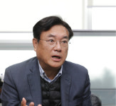 [인터뷰] 정진석 자유한국당 의원 “정권 바뀌면 다 감옥 갈 것”
