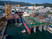 [렌즈로 본 세상] 대우조선해양 옥포조선소