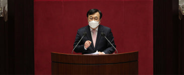 ‘탄핵 내전’ 국민의힘, 野 대선 윤석열·김동연 빅매치?