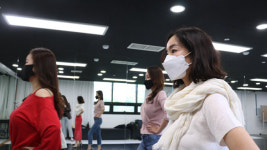 런웨이 위에서 ‘인생 제2막’…시니어들의 도전