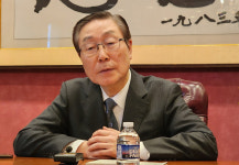 “암살범 잊히는 분위기” 2년 7개월째 안 열리는 ‘아베 재판’